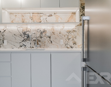957 Atlantic Avenue - Photo Thumbnail 1