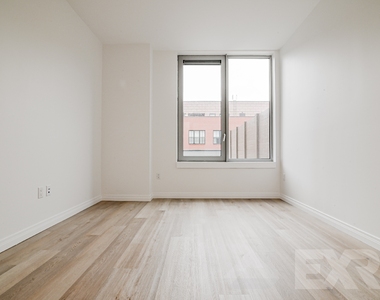 957 Atlantic Avenue - Photo Thumbnail 8