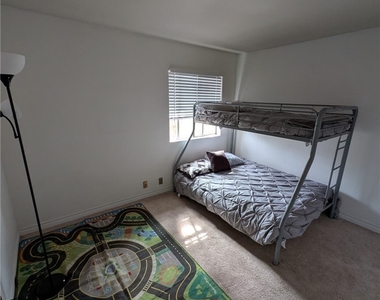 4990 River Glen Drive - Photo Thumbnail 12