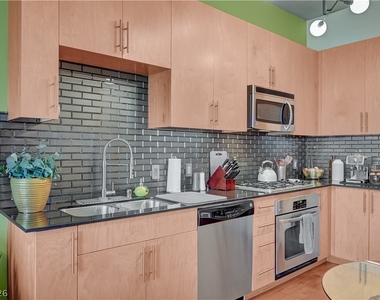 353 E Bonneville Avenue - Photo Thumbnail 10