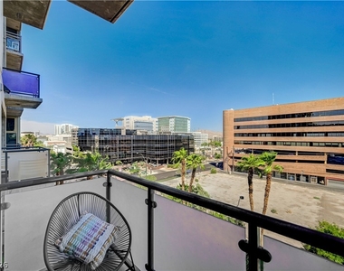 353 E Bonneville Avenue - Photo Thumbnail 20