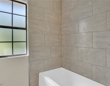 5321 Tamanar Drive - Photo Thumbnail 19