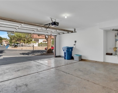 5321 Tamanar Drive - Photo Thumbnail 11