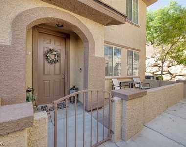 3975 Palm Beach Street - Photo Thumbnail 1