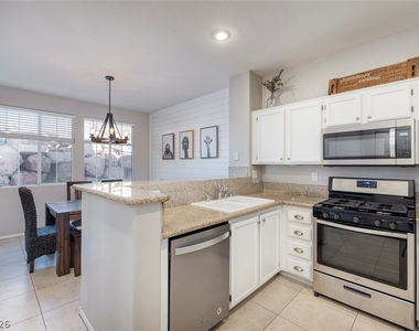 3975 Palm Beach Street - Photo Thumbnail 13