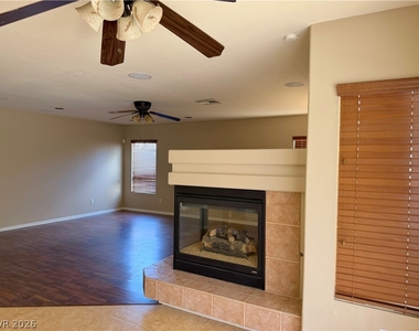 593 Pale Pueblo Court - Photo Thumbnail 12