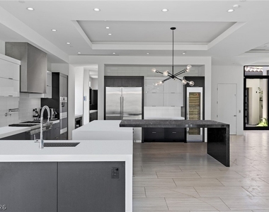 22 Via Siena Place - Photo Thumbnail 4