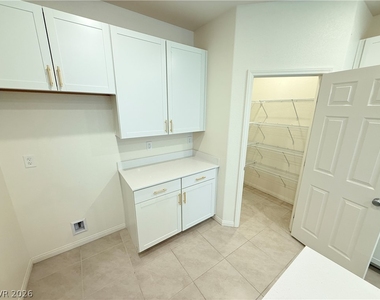 10854 Gentle Crest Avenue - Photo Thumbnail 22