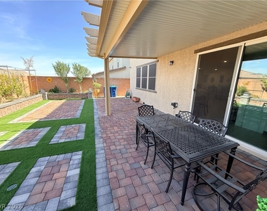 10854 Gentle Crest Avenue - Photo Thumbnail 29