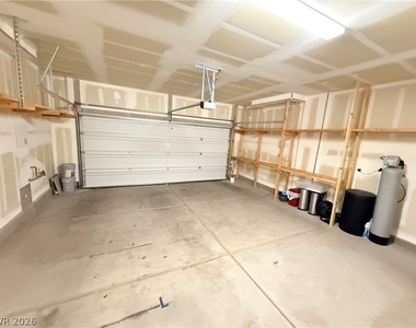 10854 Gentle Crest Avenue - Photo Thumbnail 29