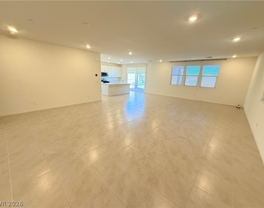 10854 Gentle Crest Avenue - Photo Thumbnail 17