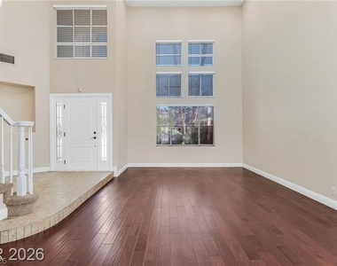 7 Crown Valley Drive - Photo Thumbnail 5