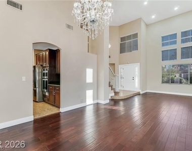 7 Crown Valley Drive - Photo Thumbnail 9