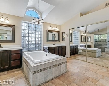 7 Crown Valley Drive - Photo Thumbnail 30