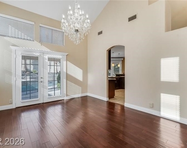 7 Crown Valley Drive - Photo Thumbnail 11
