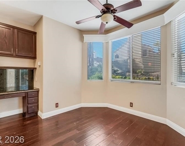7 Crown Valley Drive - Photo Thumbnail 12