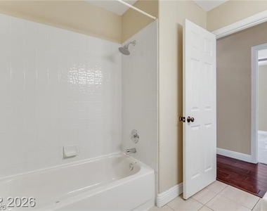 7 Crown Valley Drive - Photo Thumbnail 44