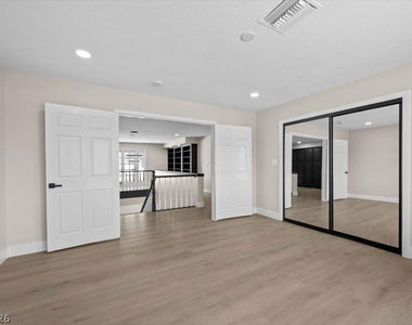 3382 Montessouri Street - Photo Thumbnail 10