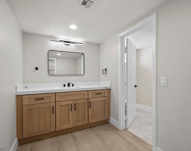 3382 Montessouri Street - Photo Thumbnail 13
