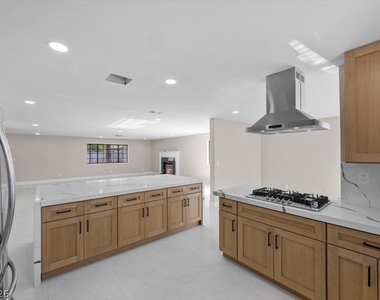 3382 Montessouri Street - Photo Thumbnail 1