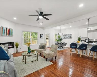 3925 Pine Shore Circle - Photo Thumbnail 1
