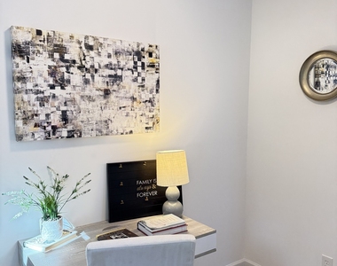 3925 Pine Shore Circle - Photo Thumbnail 14