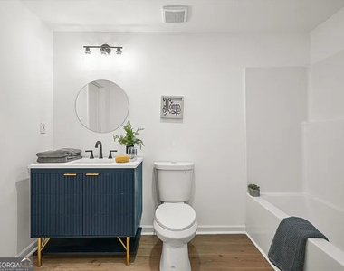 3925 Pine Shore Circle - Photo Thumbnail 13