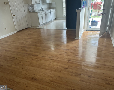 465 Eagles Crossing Circle - Photo Thumbnail 8
