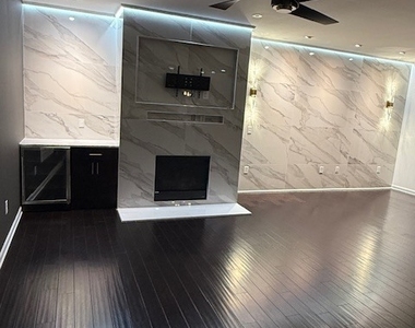 1802 Orange Grove Place - Photo Thumbnail 2