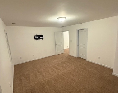 1802 Orange Grove Place - Photo Thumbnail 15