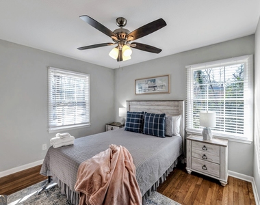 444 Smyrna Powder Springs Road Sw - Photo Thumbnail 11