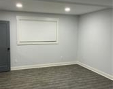 2446 Shadburn Ferry Drive - Photo Thumbnail 9