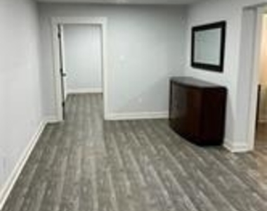 2446 Shadburn Ferry Drive - Photo Thumbnail 8