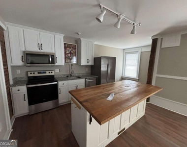 104 Spring Street - Photo Thumbnail 5