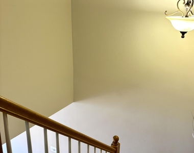 39 Rozalyn Lane - Photo Thumbnail 6