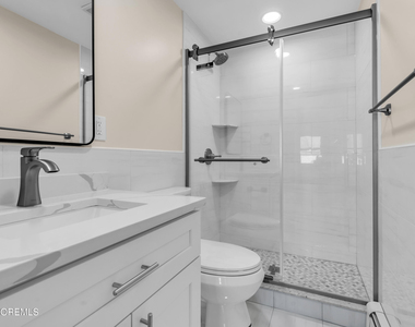 814 Dunlewy Street - Photo Thumbnail 17