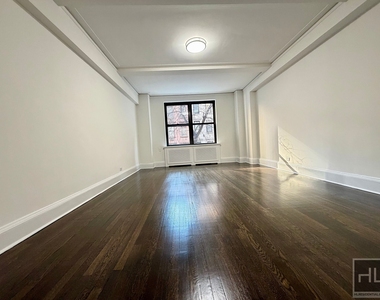 East 38 Street - Photo Thumbnail 1
