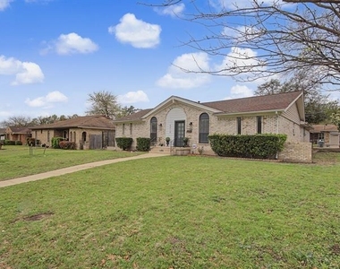 5019 Blanchard Drive - Photo Thumbnail 3