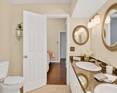 4308 Laguna Drive - Photo Thumbnail 3
