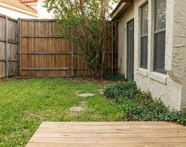 4308 Laguna Drive - Photo Thumbnail 4