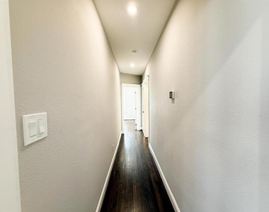 4114 Junius Street - Photo Thumbnail 14