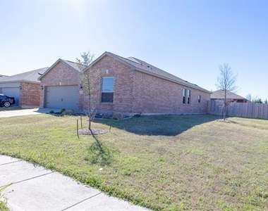 208 Harvey Street - Photo Thumbnail 5