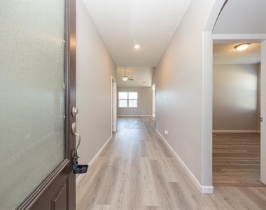 208 Harvey Street - Photo Thumbnail 6