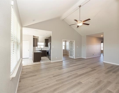 208 Harvey Street - Photo Thumbnail 28