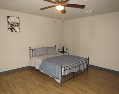 12069 Joyce Lane - Photo Thumbnail 9