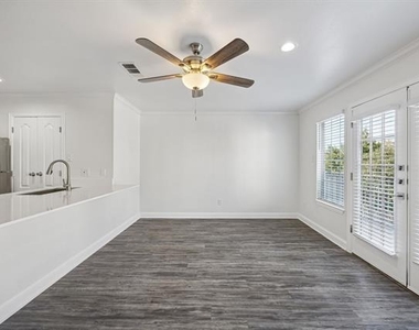 4125 Holland Avenue - Photo Thumbnail 4