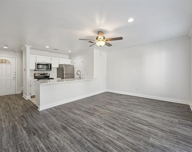 4125 Holland Avenue - Photo Thumbnail 6