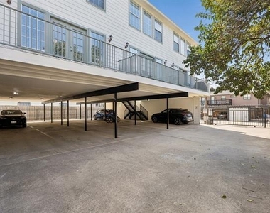 4125 Holland Avenue - Photo Thumbnail 20