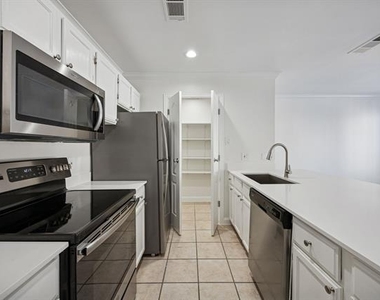 4125 Holland Avenue - Photo Thumbnail 2