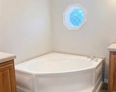2595 Bryant Street - Photo Thumbnail 10